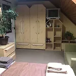 Szivárvány Vendégház *