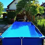 Szivárvány Vendégház Vertestolna
