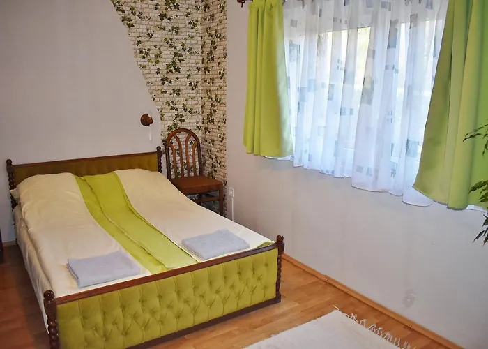 Szivarvany Vendeghaz *