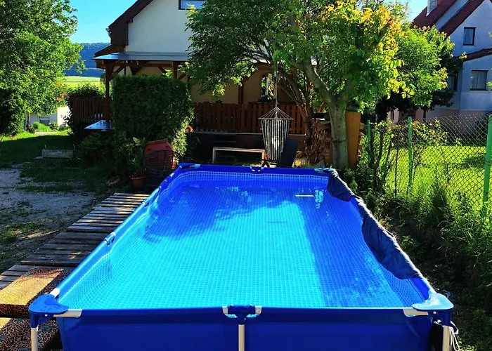 Szivarvany Vendeghaz Casa de hóspedes Vertestolna